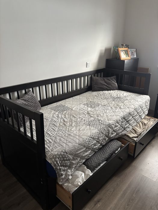 Cama e colchao de solteiro