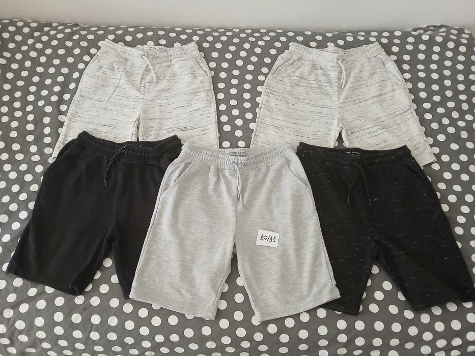 T-shirt e calcoes 10/11 anos