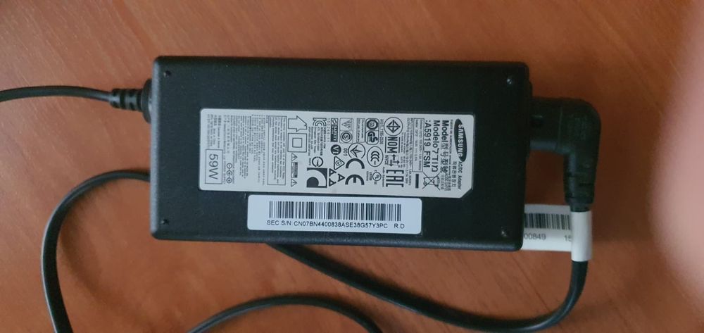 Telewizor LED Samsung UE32J5000 32 cale