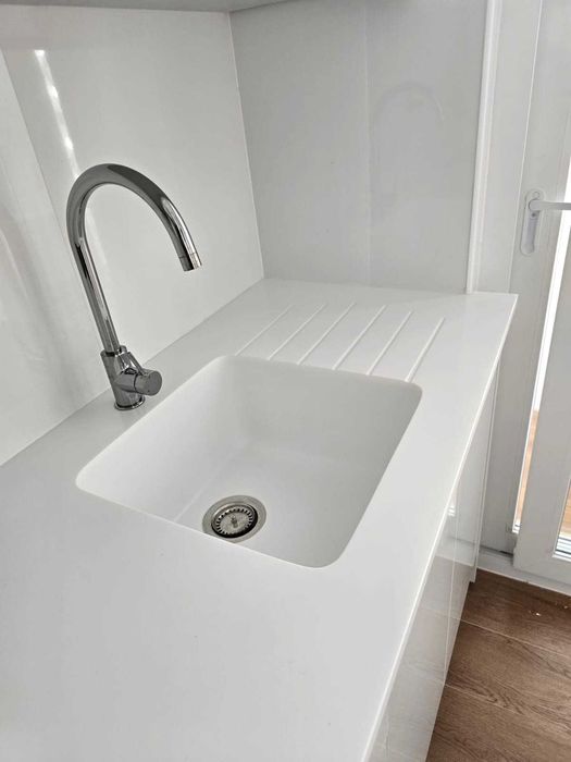 Tampos de bancada cozinha e banho em Corian, Hanex (Solid Surface)