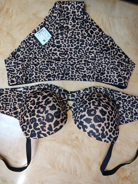 Леопардовий комплект жіночої білизни на тонкому поролоні Acousma.