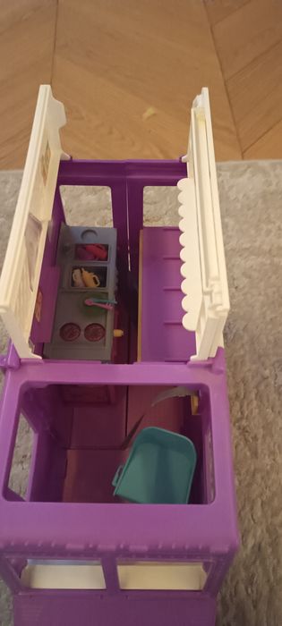 Camper lodziarnia Barbie