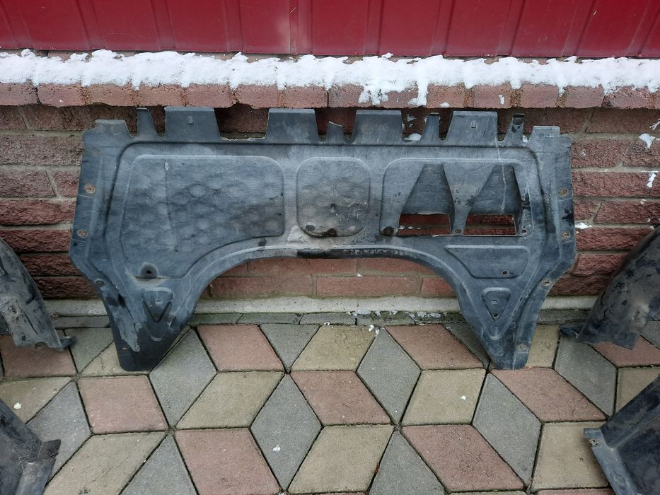 Підкрилок захист защита VW Volkswagen Touran VW Caddy