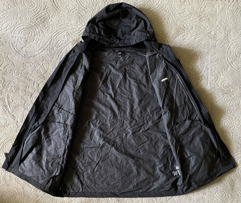 Куртка дощовик obey