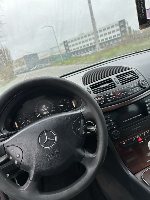 Mersedes benz E w211 2.2 дизель автомат