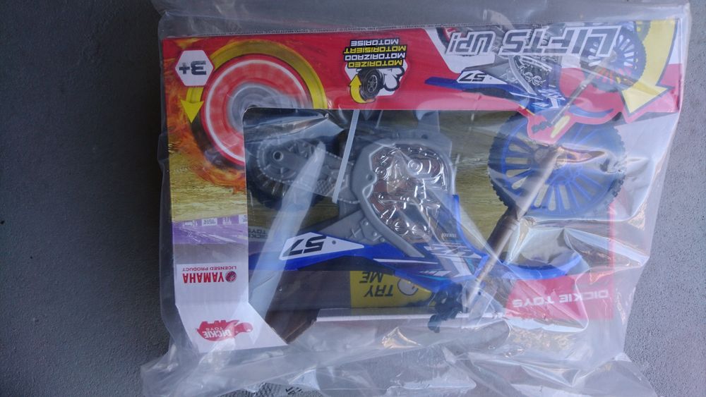 Elektryczna  rc Yamaha YZF 450 na prezent nowa świeci jeździ zabawka