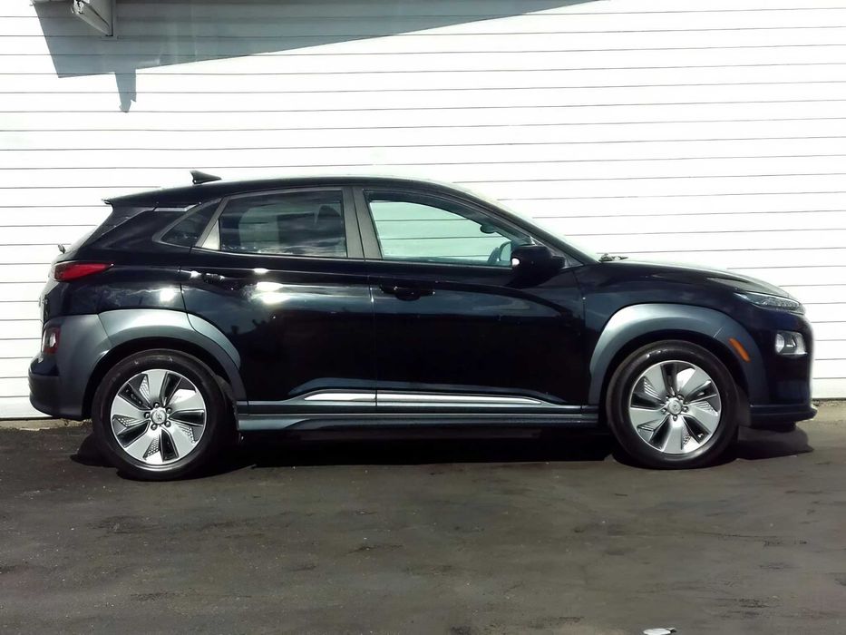 Hyundai Kona      2021