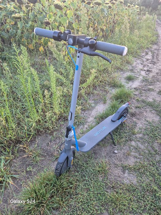 Motus Scooty 10 lite
