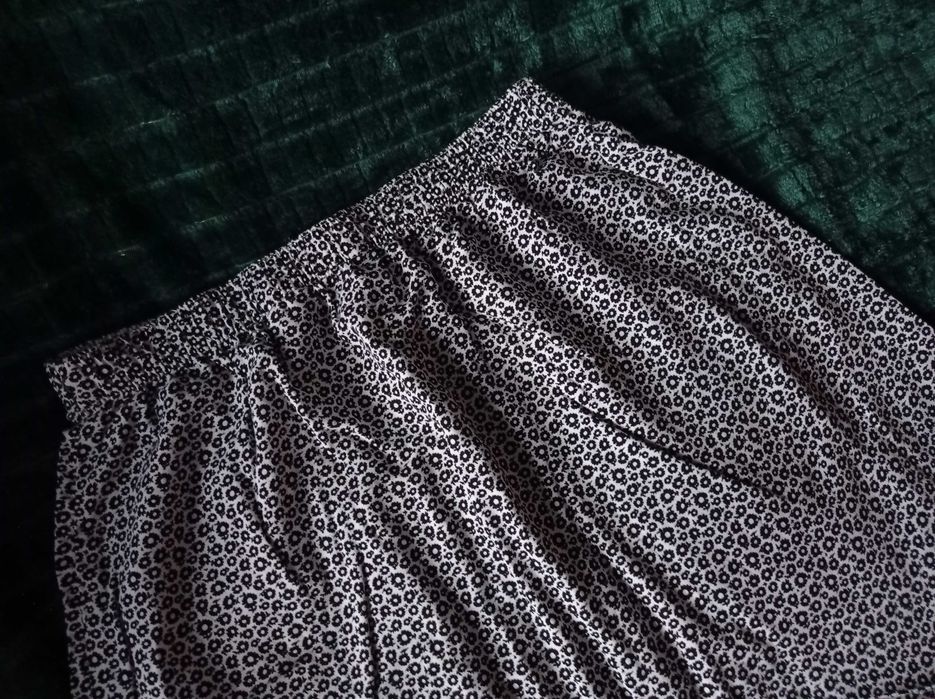 Spódniczka w kwiatki, H&M, 36