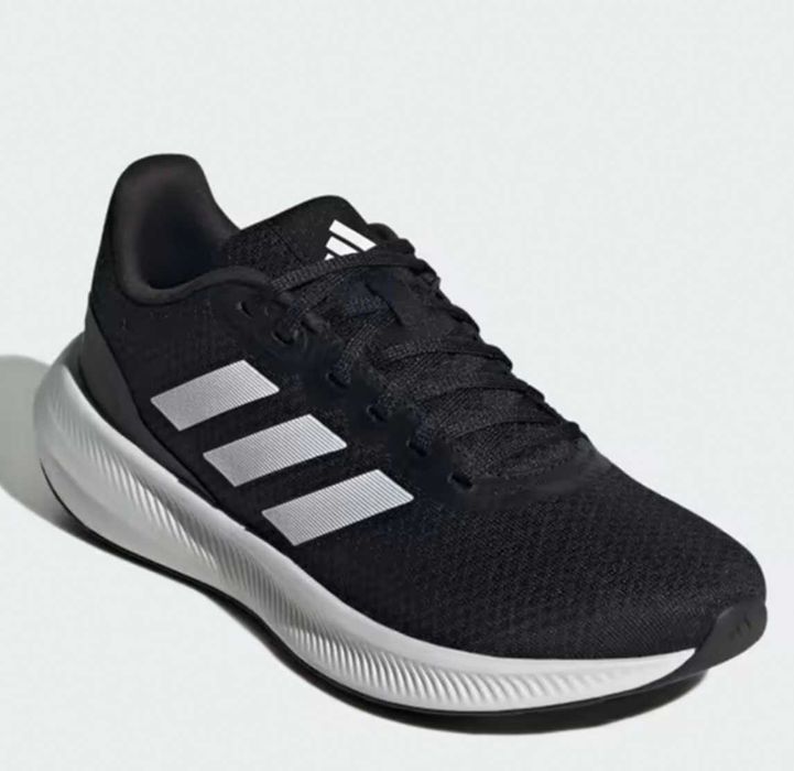 Оригінальні кросівки від Adidas p.39 25cм нюанс