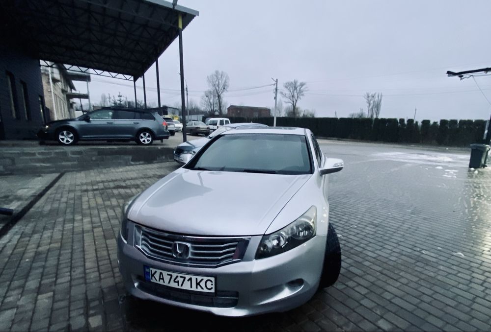 Honda accord  8 2008 2,4