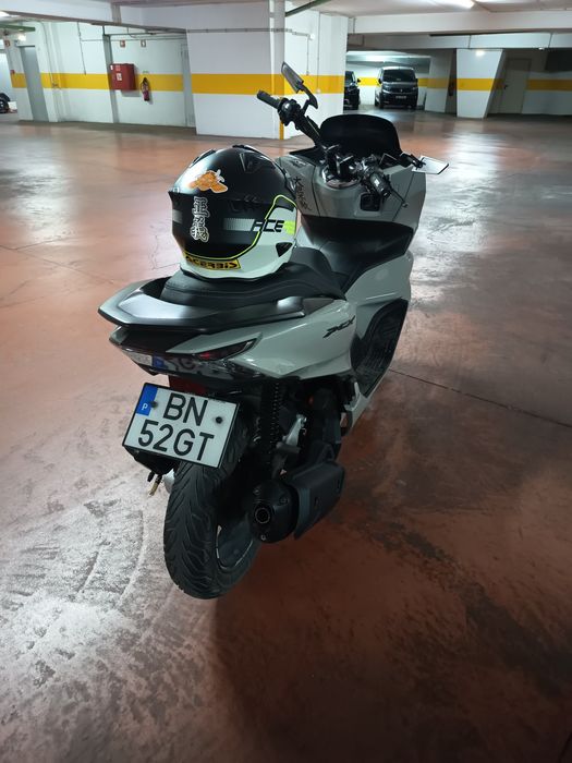 Honda PCX 125, em óptimo estado...     Nada a fazer com revisão feita , é pegar e andar...