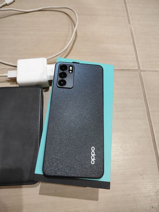 Oppo Reno 6 5G bardzo ładny stan