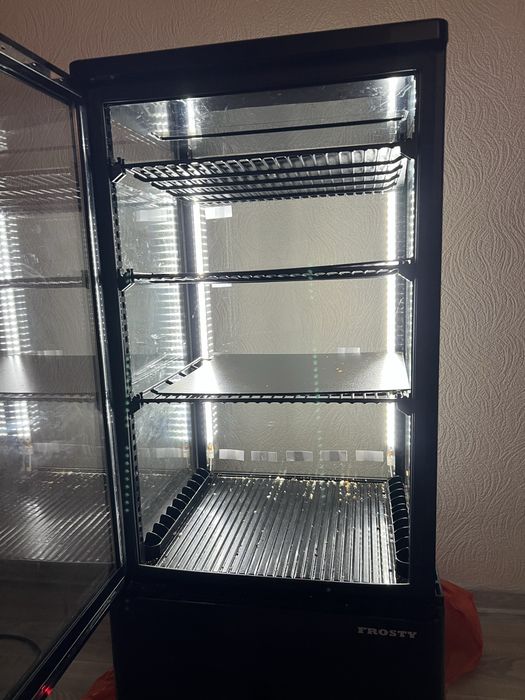 Кондитерська Холодильна Вiтрина Frosty FL78