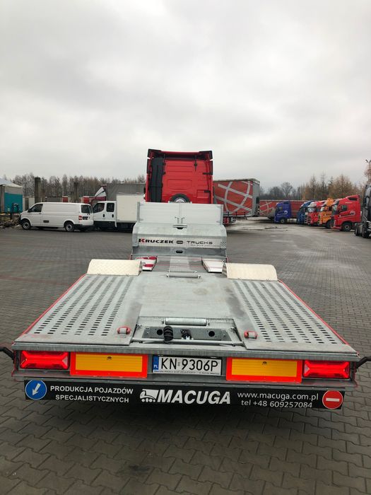 Wynajem naczepy/ Lawety/Niskopodwozówka  /do przewozu ciągników