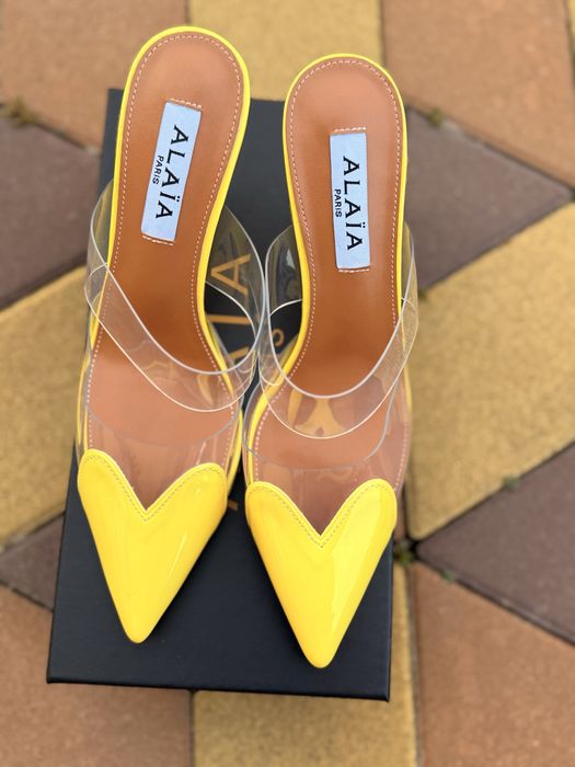 Туфлі   Alaia…..
