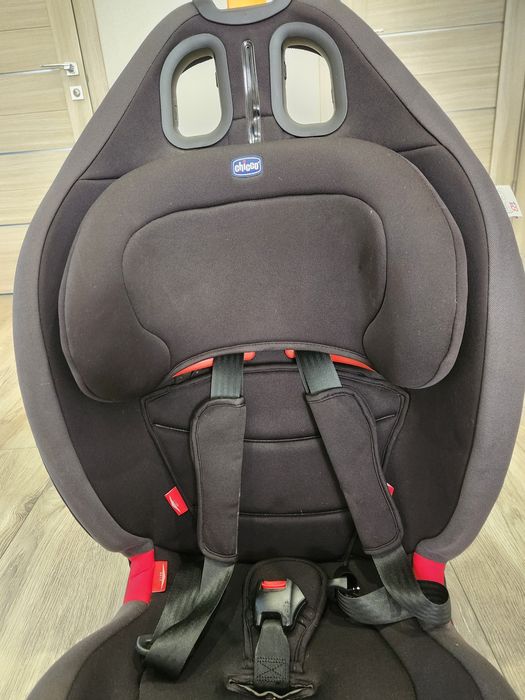 Автокрісло Chicco Gro-Up, група 1/2/3