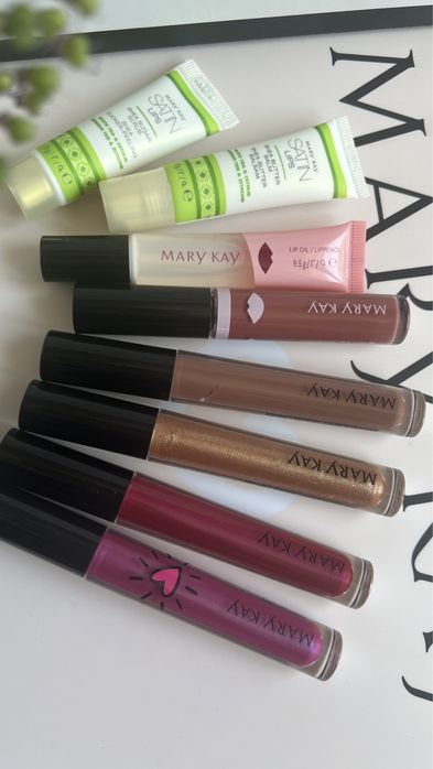 Мінерапьна розсипна пудра, блиски, маска Мери Кей