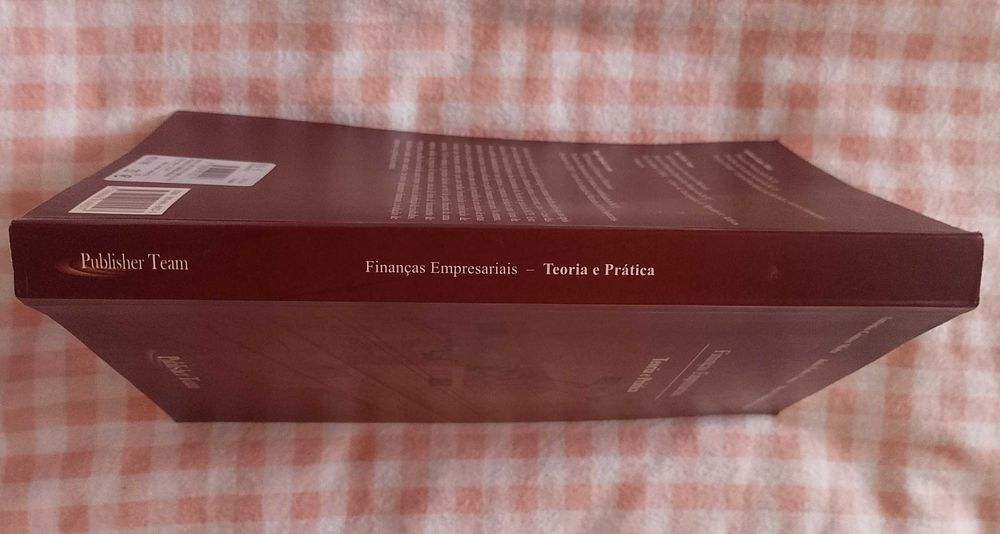 Finanças empresariais - Teoria e Prática, António Gomes Mota et alii
