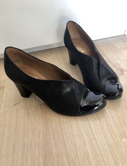 Eleganckie skórzane buty na obcasie Filipczyk (założone raz)