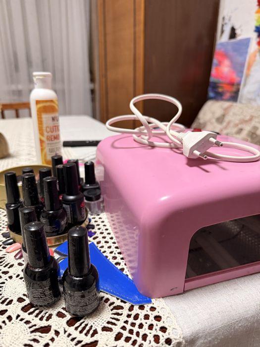 Led лампа та матеріали  для дизайну та лаки