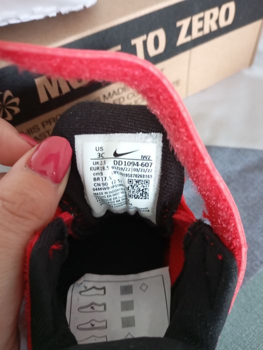 Tênis Nike bebê novo