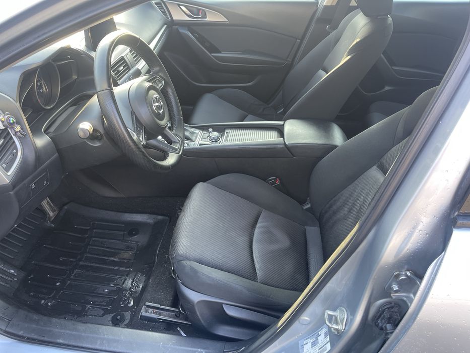 Mazda 3 2018 • 2.0 • Автомат • USA