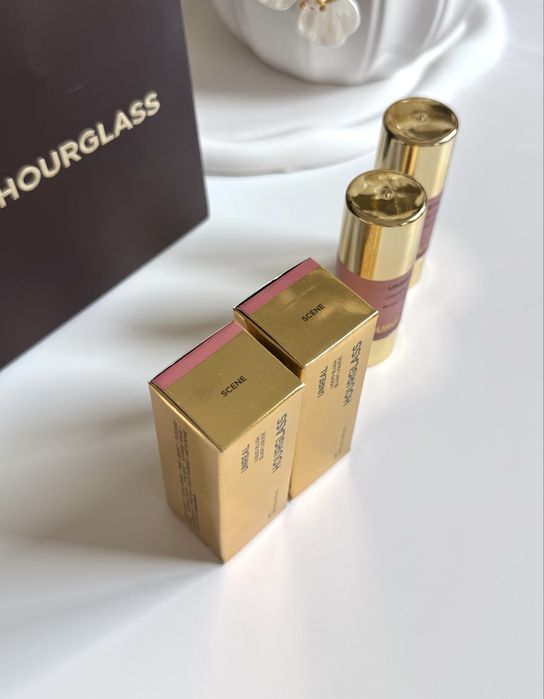 Рум'яна Hourglass Unreal Liquid Blush