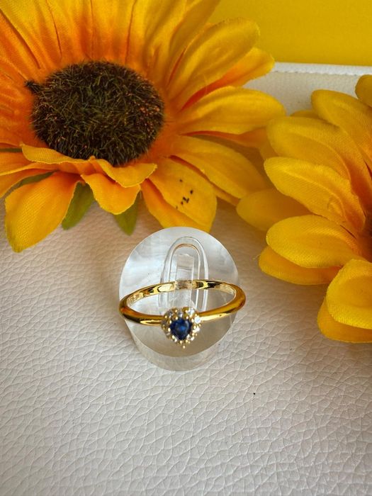 Anel coração folheado a ouro com zirconia semijoias de qualidade.