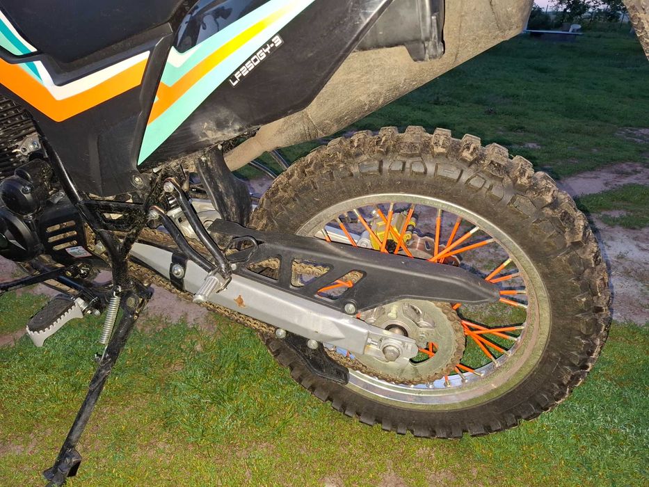 Мотоцикл ліфан 250