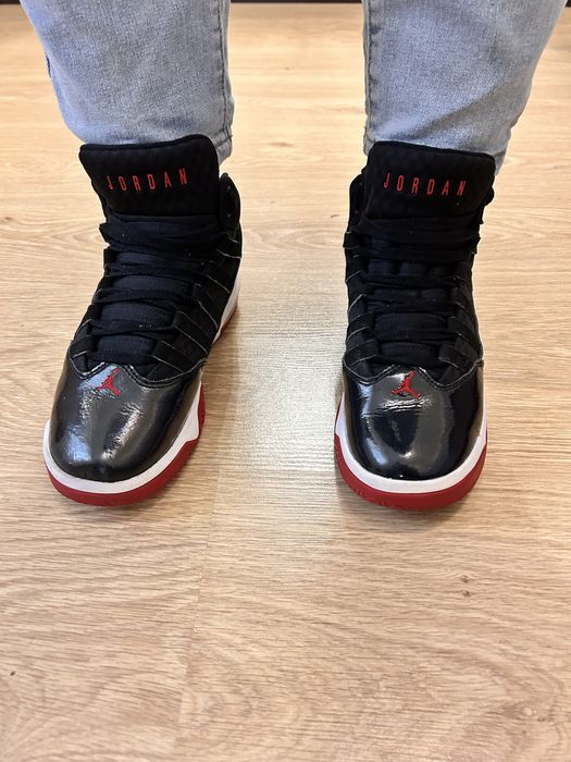 кросівки Nike Air Jordan Max Aura