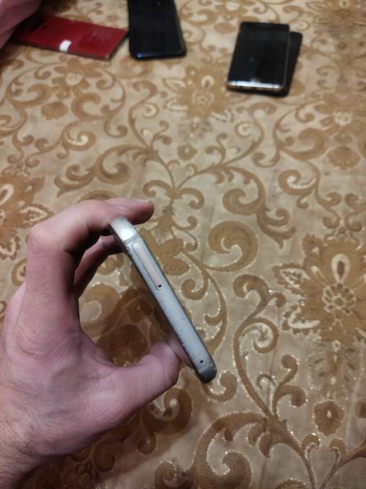 Samsung galaxy A520 sm-a520F/sa