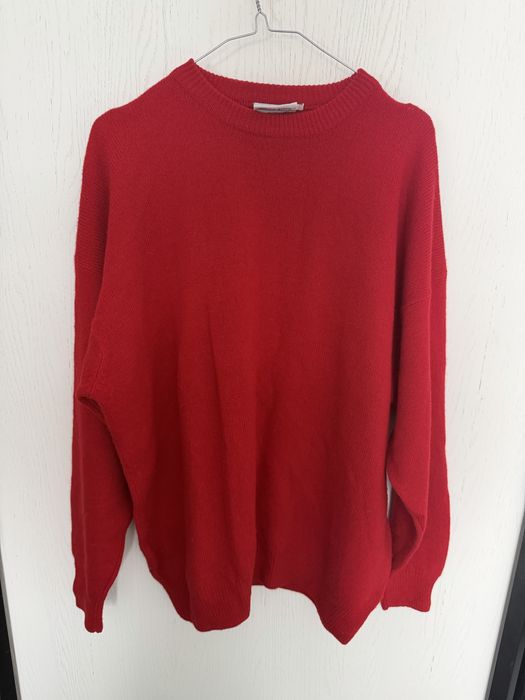 Czerwony welniany sweterek uniwersalny w bdb stanie styl vintage walen