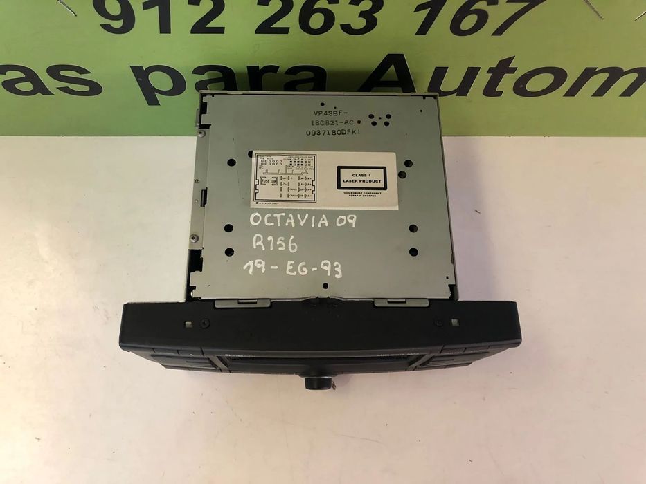 SKODA OCTAVIA II AUTO RADIO - R156