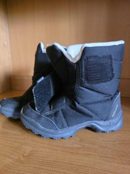 Черные зимние сапоги мальчику девочке quechua размер 37 23,5 см decathlon декатлон на липучках тракторный протектор термоботинки мембрана полусапожки