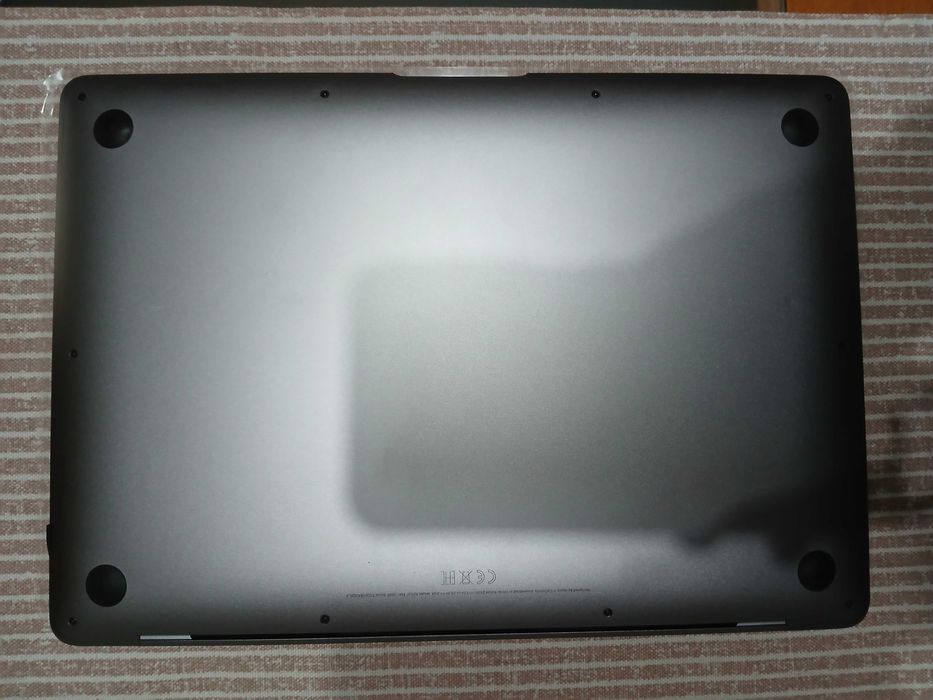 MCBOOK AIR like new64283837815298124