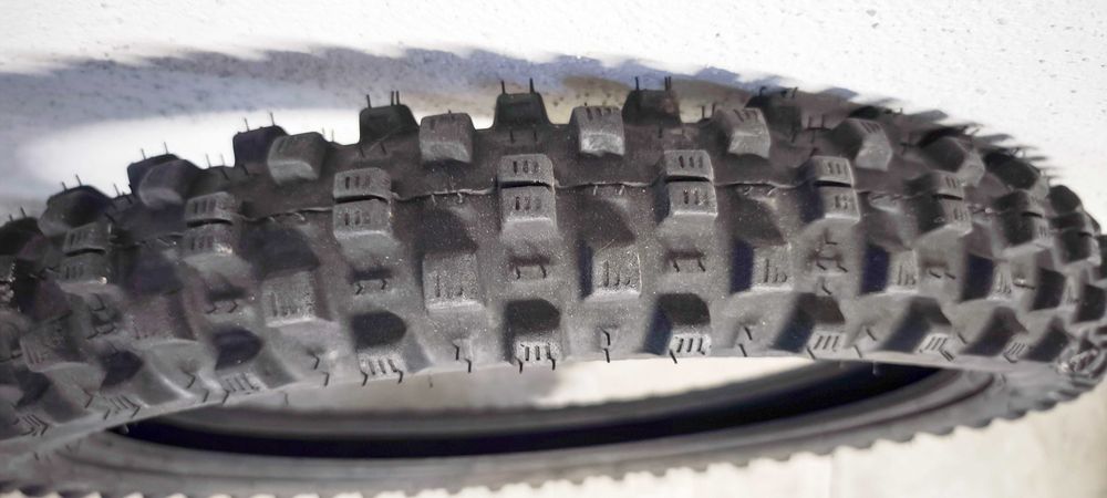 Pneu Michelin 90/90-21 54R TT Tracker (Frente)