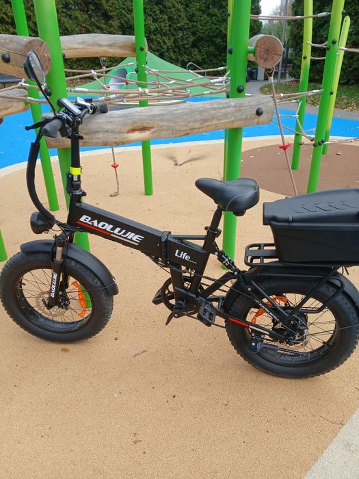 Rower elektryczy lux