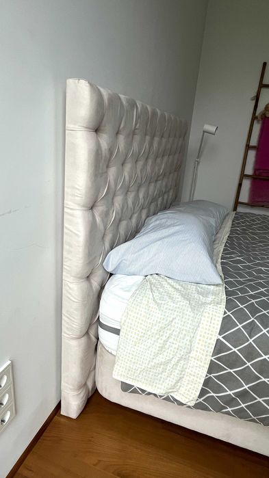 Cabeceira de Cama de Casal e Estrutura Aveludada