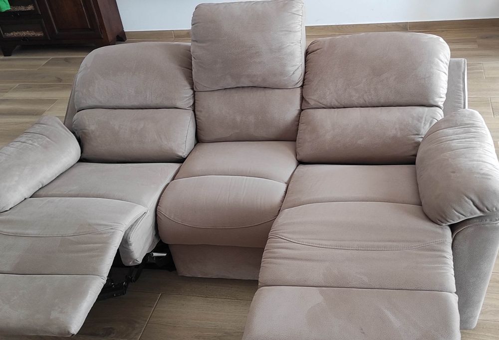 Sofá 3 lugares com relax com tratamento impermiabilizante