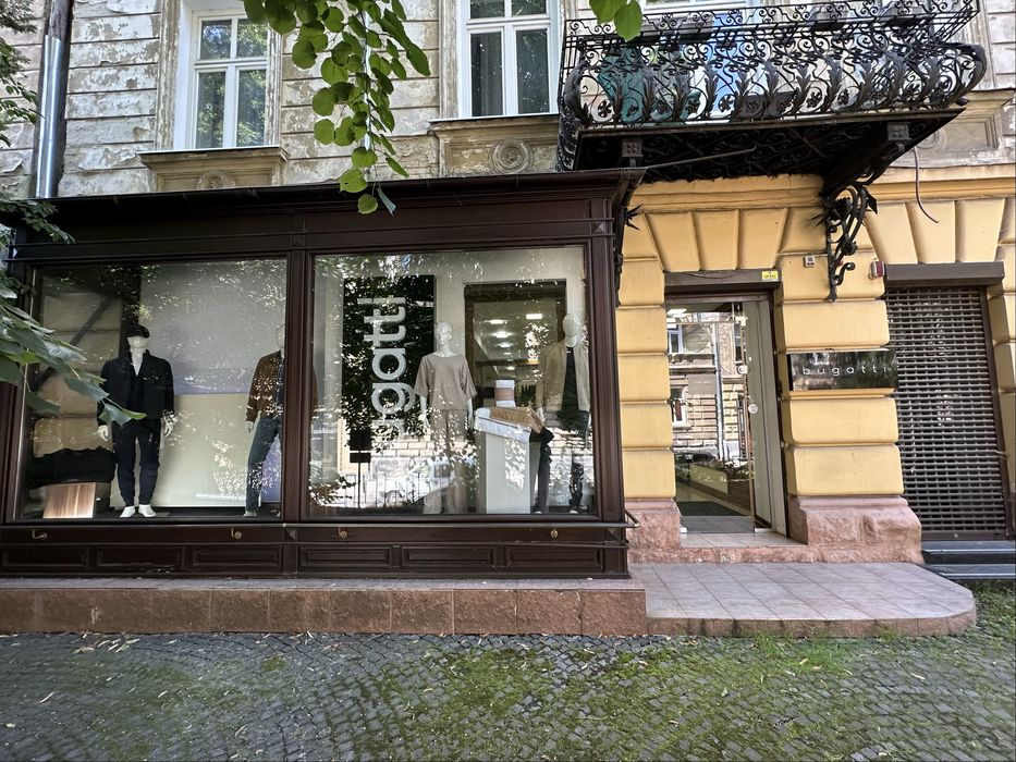 Оренда фасадного приміщення Грушевського/Франка