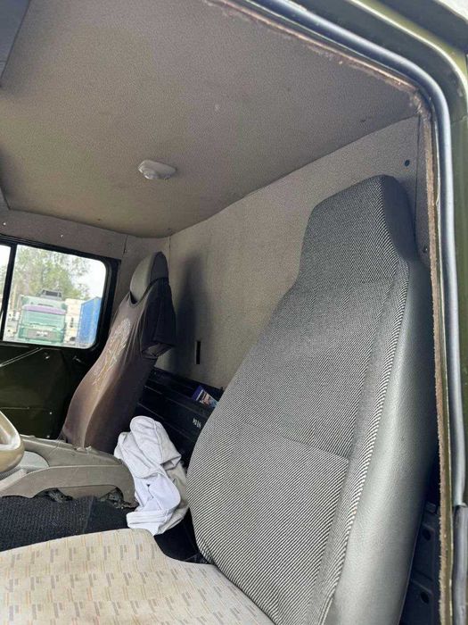 Продам УАЗ 3303 тентований