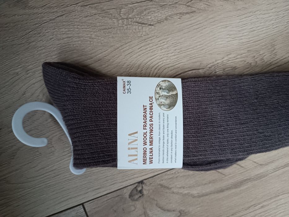 Nowe skarpety z wełny Merino