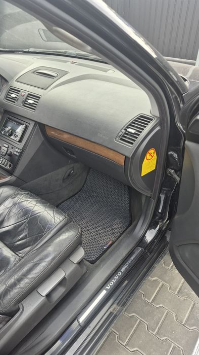 Volvo XC 90 2003