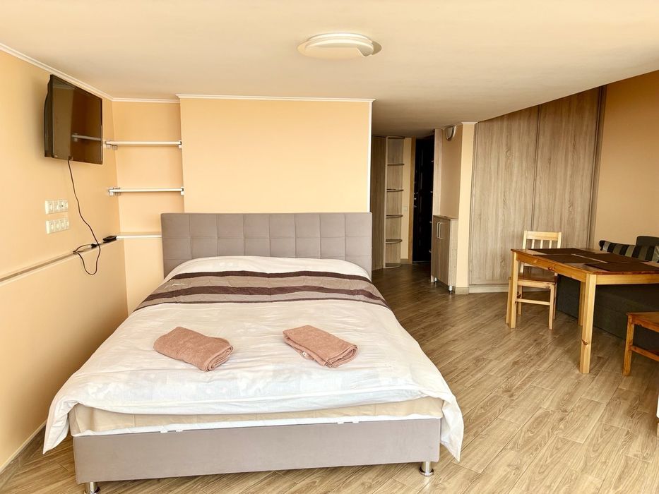 Подобово  новобудова м.Чернігівька ,м.Дарниця,м.Лісова