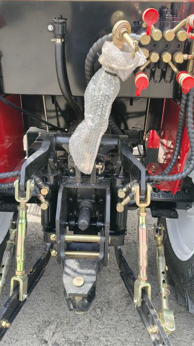 Трактор XINGTAI Сінтай XT-404R реверс примусова навіска