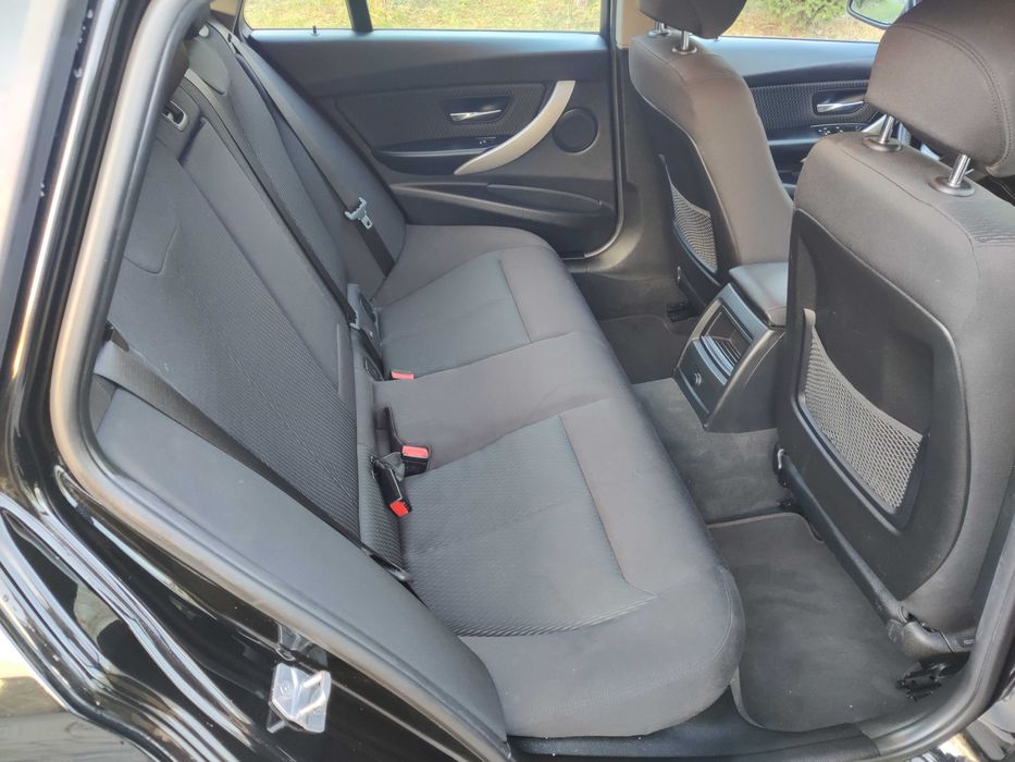 пасажирські перевезення легковим автомобілем на замовлення