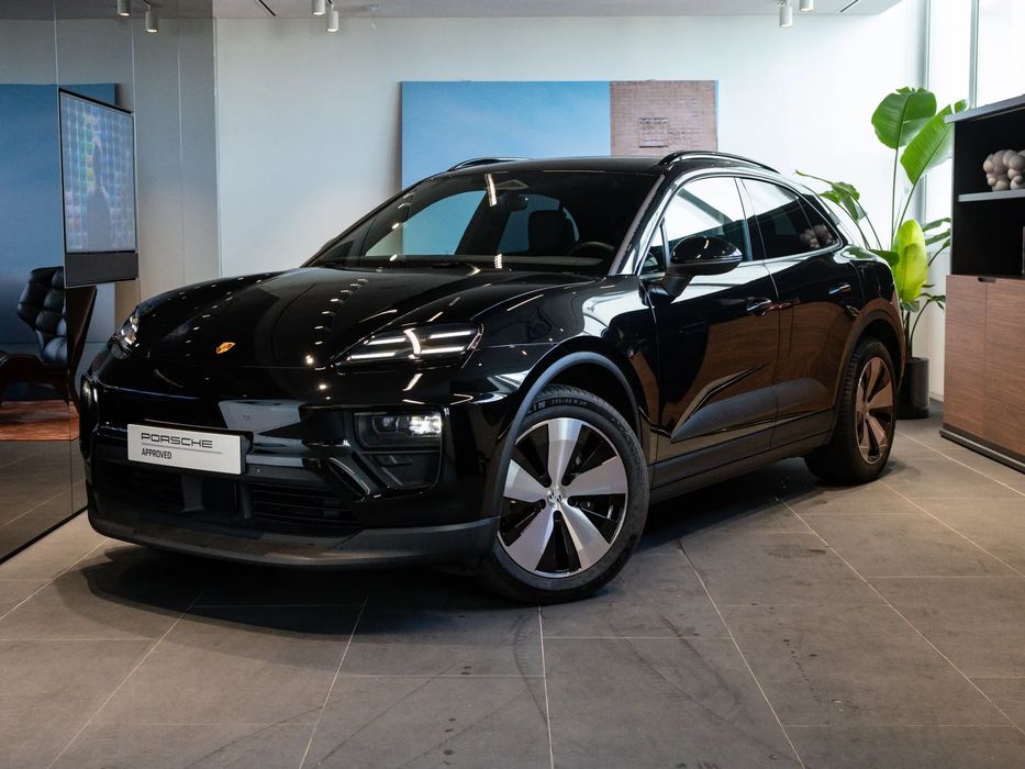 Porsche Macan Electric 4