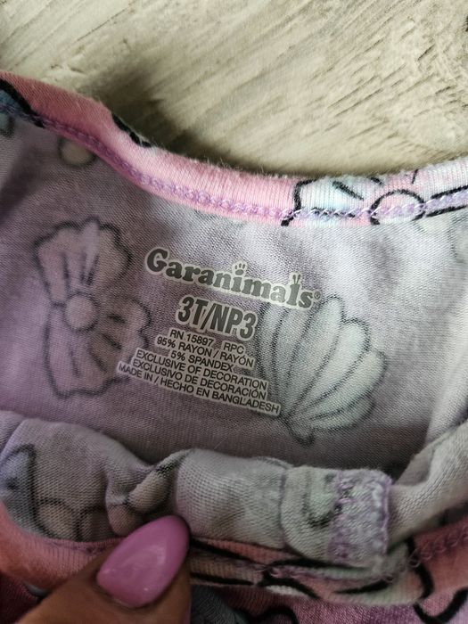 Dziewczęcy t-shirt Garanimals.  Na 3 latka