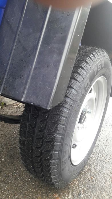 Причіп прицеп  прицепи до легкового автомобіля.